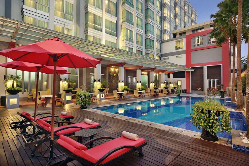 Mercure Pontianak City Center Exterior photo